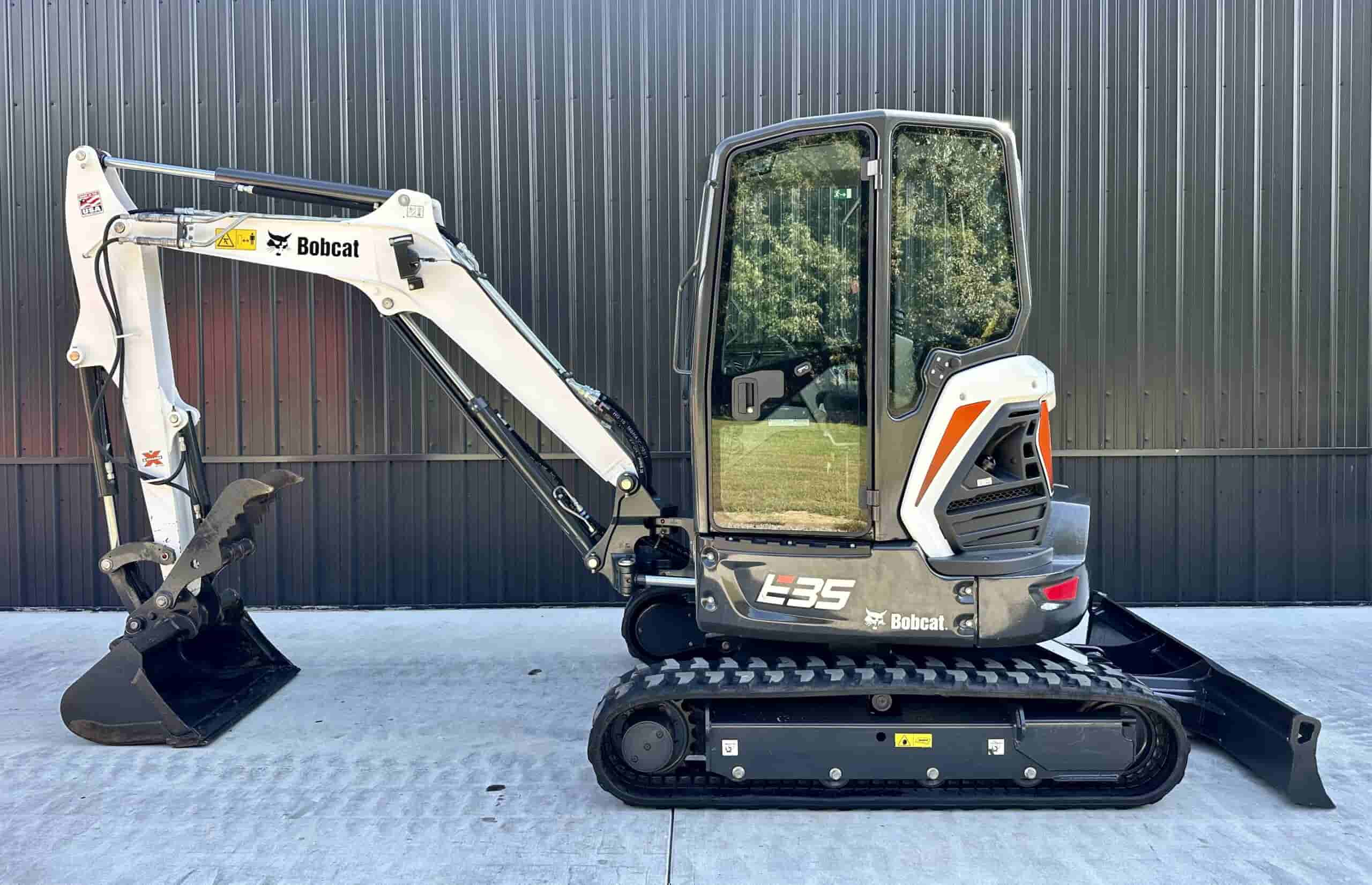 2021 BOBCAT E35i CLEAN
